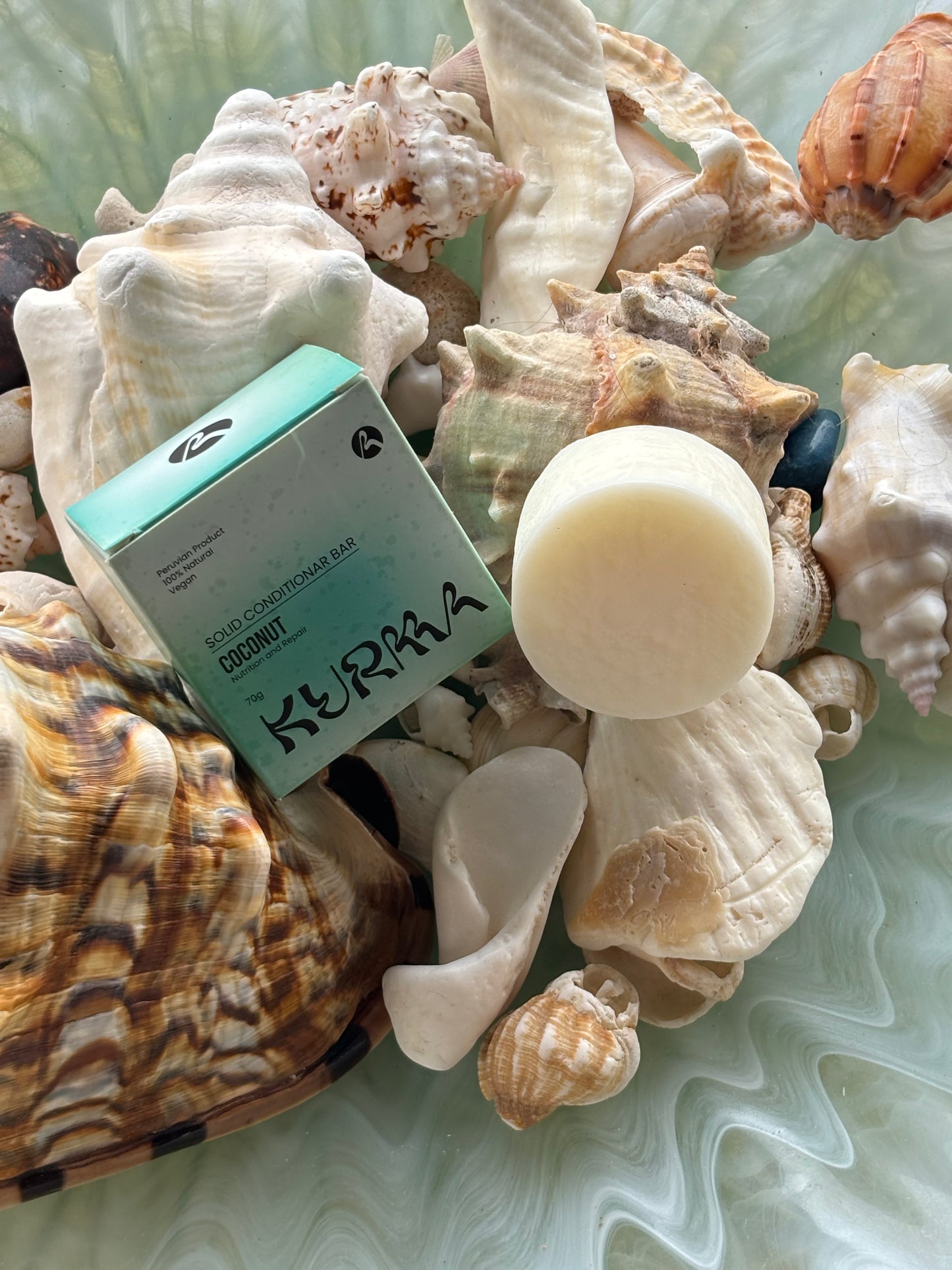 Coconut solid conditioner bar